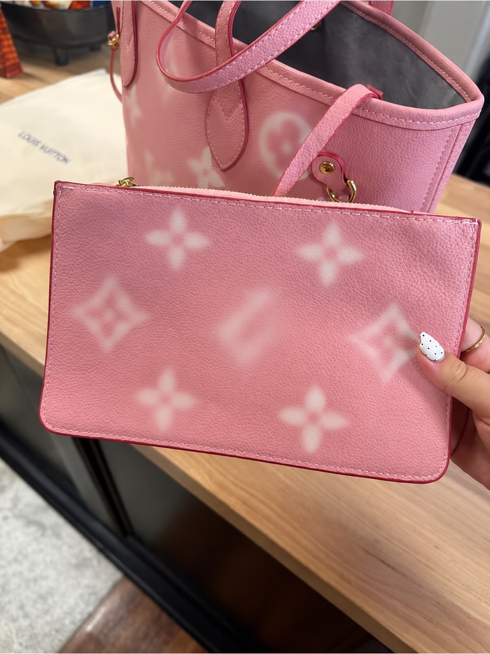 Purse - Picture 2 of 3